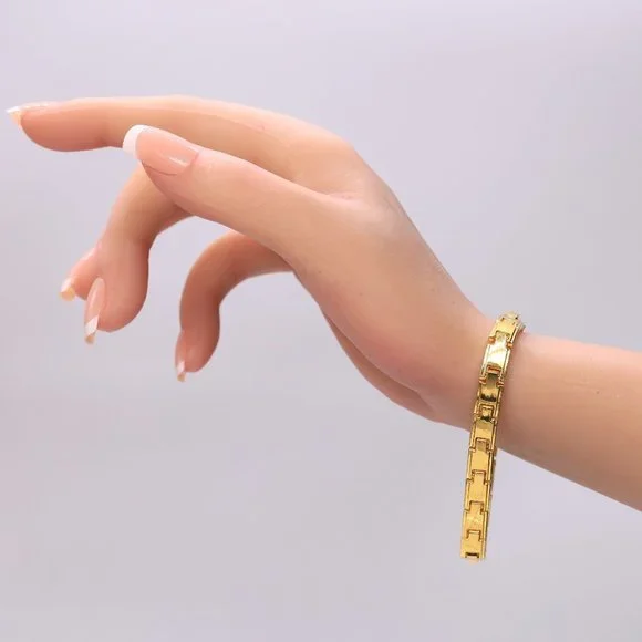 Stainless steel bracelet with easy clip lock. - Picture 9 of 12